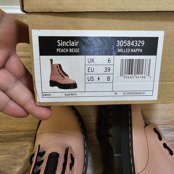 Dr. Martens Sinclair Zip Front Boots,peach beige, size US 8 - Picture 9 of 9